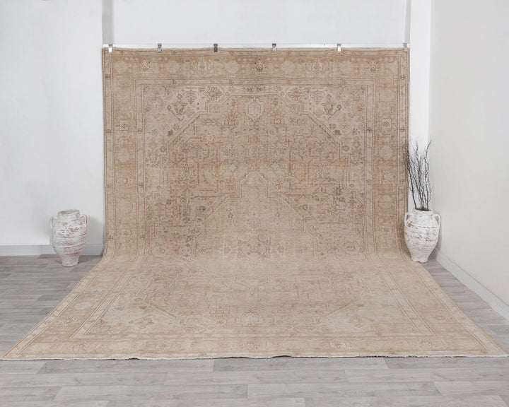 Beige Turkish Oushak Rug 10' x 12' 7" Hand-Knotted | No. VR89271
