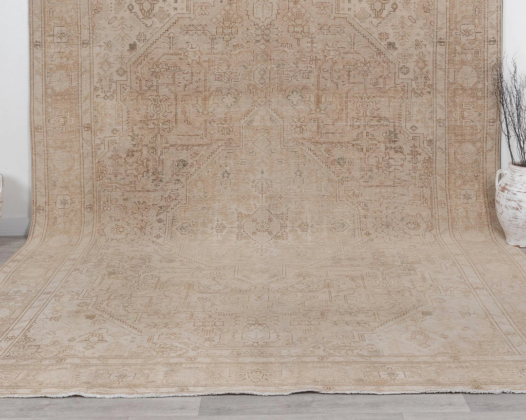 Beige Turkish Oushak Rug 10' x 12' 7" Hand-Knotted | No. VR89271