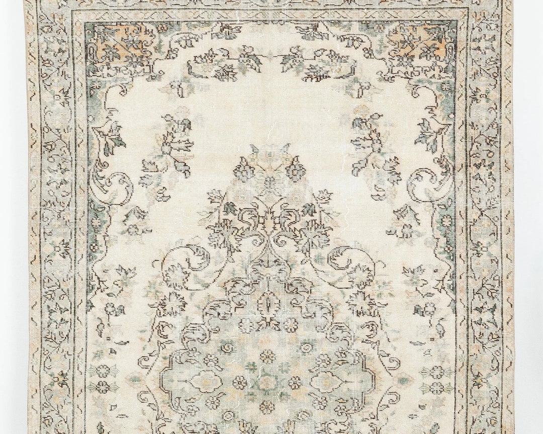 Beige Turkish Oushak Rug 5' 4" x 9' 1" Hand-Knotted detail