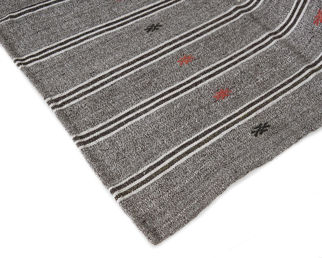 Gray Kilim Rug 5' 5" x 8' 7" | No. VR89522
