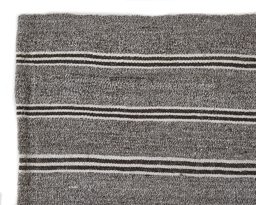 Gray Kilim Rug 5' 5" x 8' 7" | No. VR89522