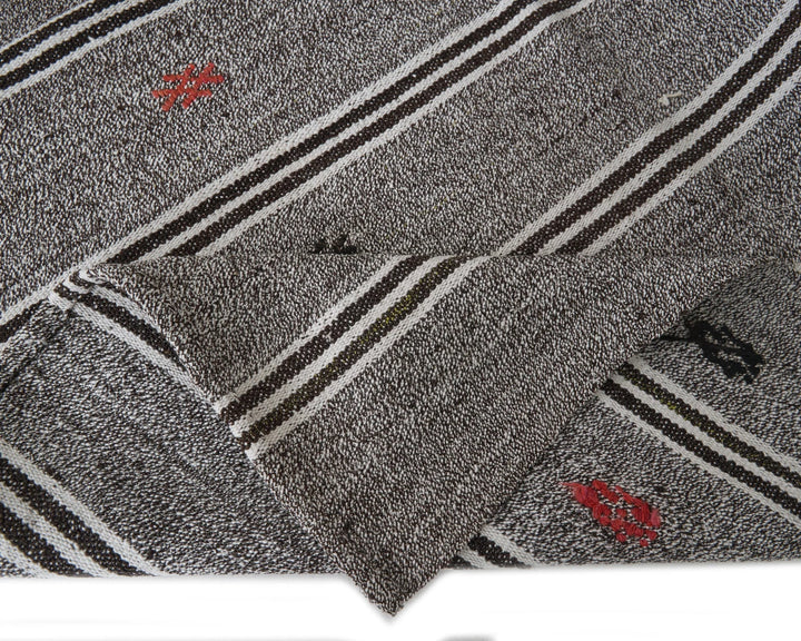 Gray Kilim Rug 5' 5" x 8' 7" | No. VR89522