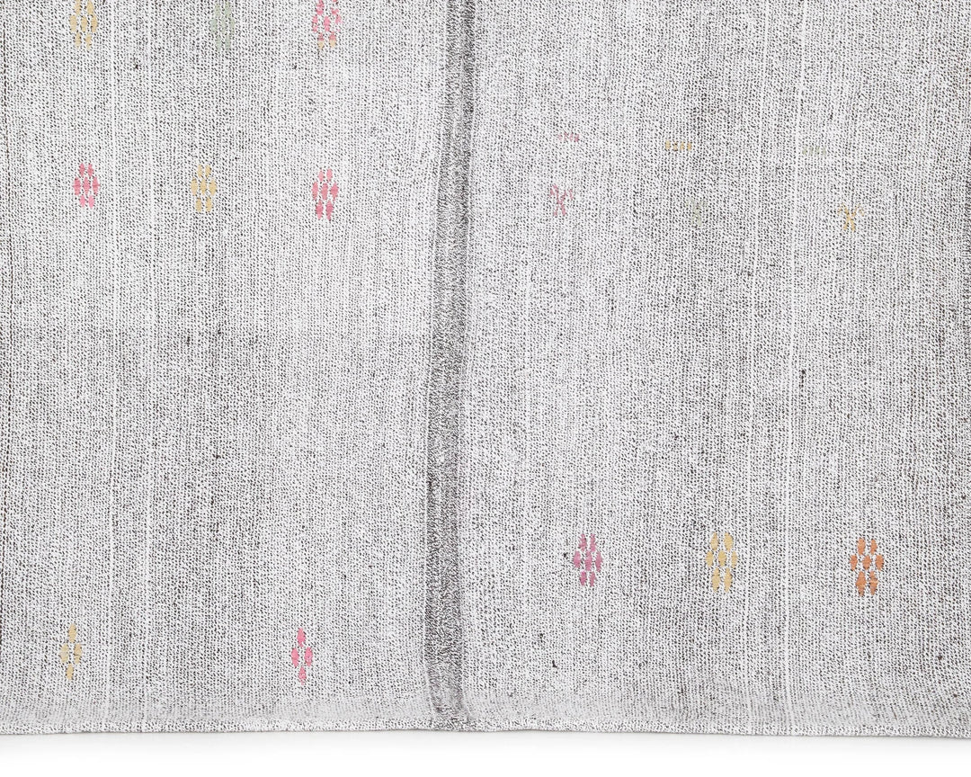 Gray Kilim Rug 4' 11" x 6' 11" | No. VR89686