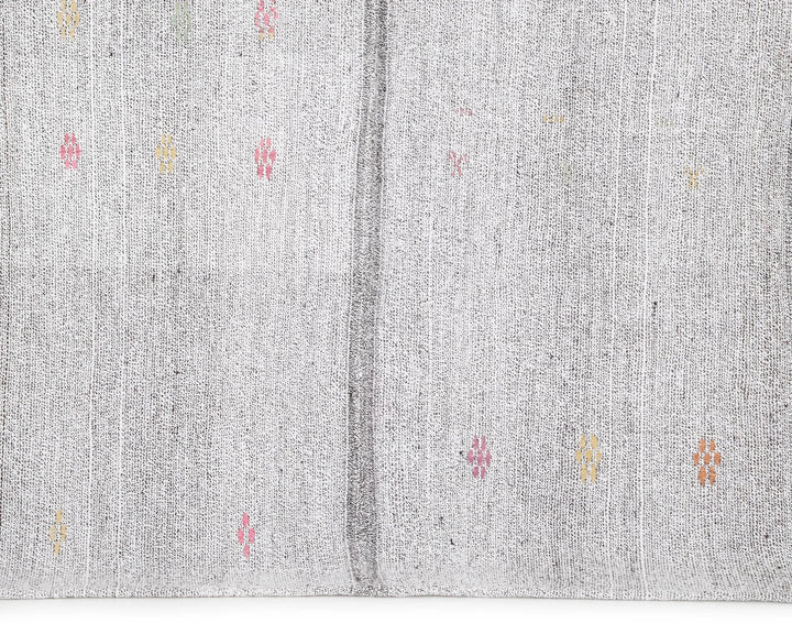 Gray Kilim Rug 4' 11" x 6' 11" | No. VR89686