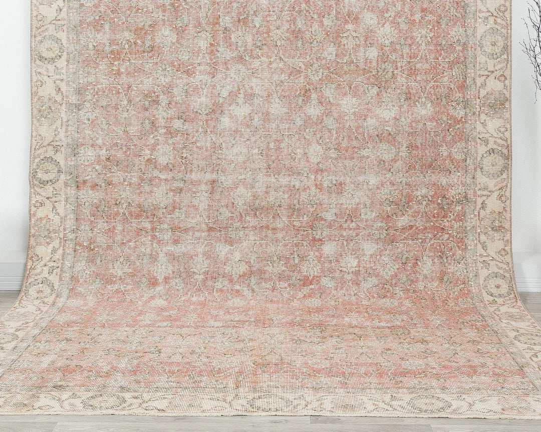 Multicolor Turkish Oushak Rug 6'7" x 10'4" Hand-Knotted detail
