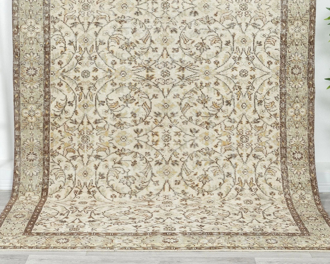 Multicolor Turkish Oushak Rug 5' 7" x 9' 1" Hand-Knotted | No. VR89957