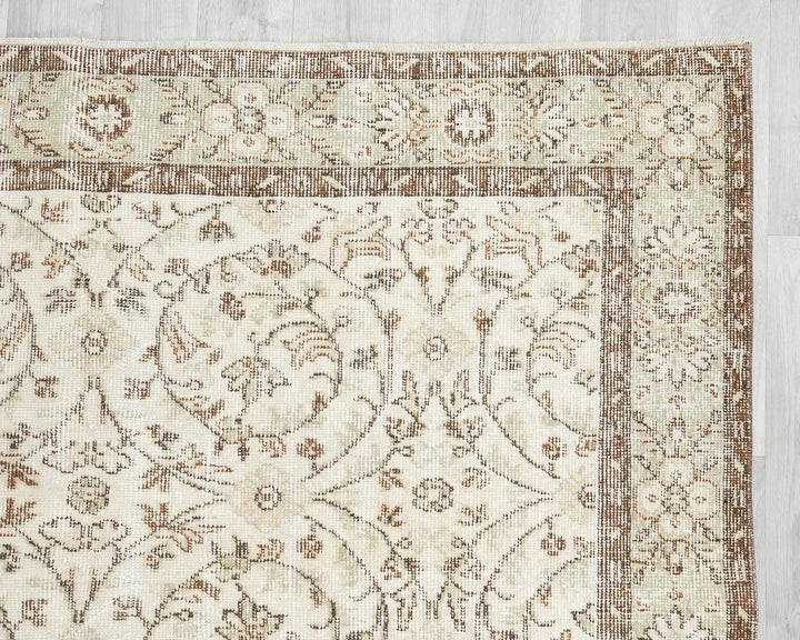 Multicolor Turkish Oushak Rug 5' 7" x 9' 1" Hand-Knotted | No. VR89957
