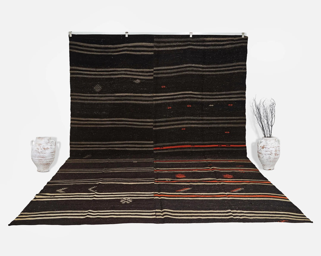 Brown Kilim Rug 9' x 13' 4" | No. VR90101