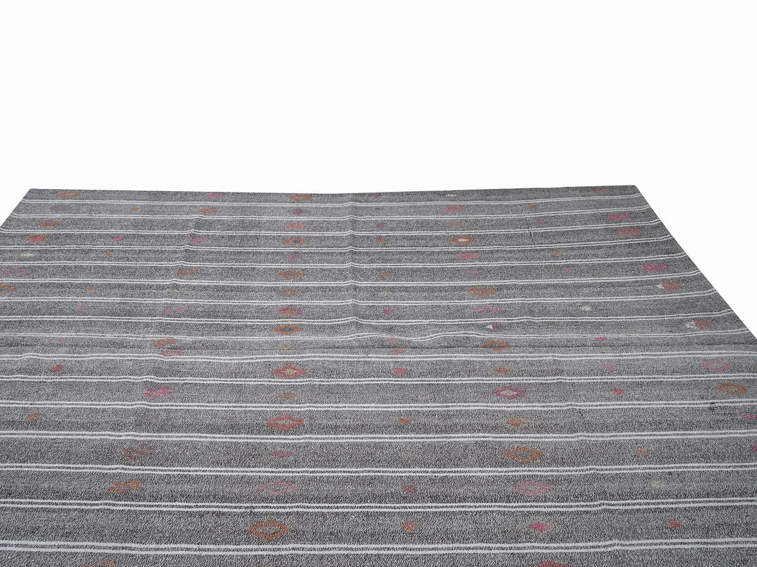 Gray Turkish Kilim Rug 6' 7" x 9' 8" Flat-Weave | No. VR90180