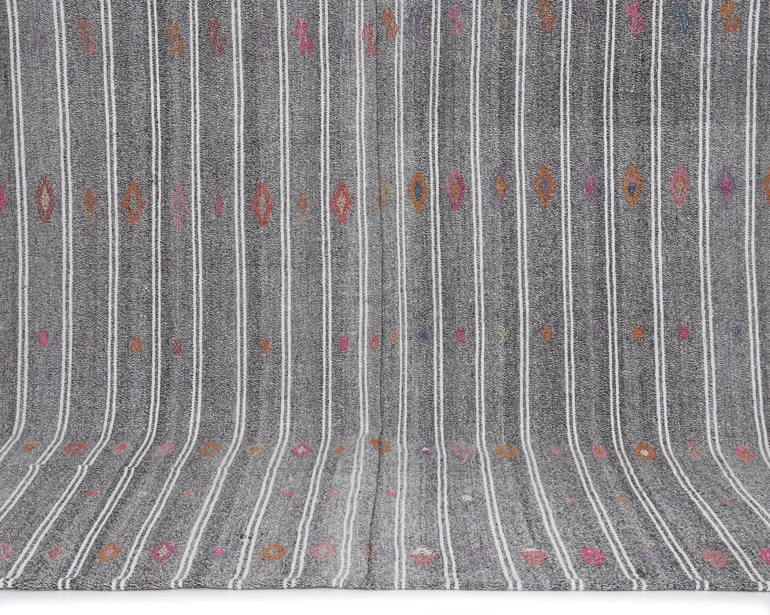Gray Turkish Kilim Rug 6' 7" x 9' 8" Flat-Weave | No. VR90180