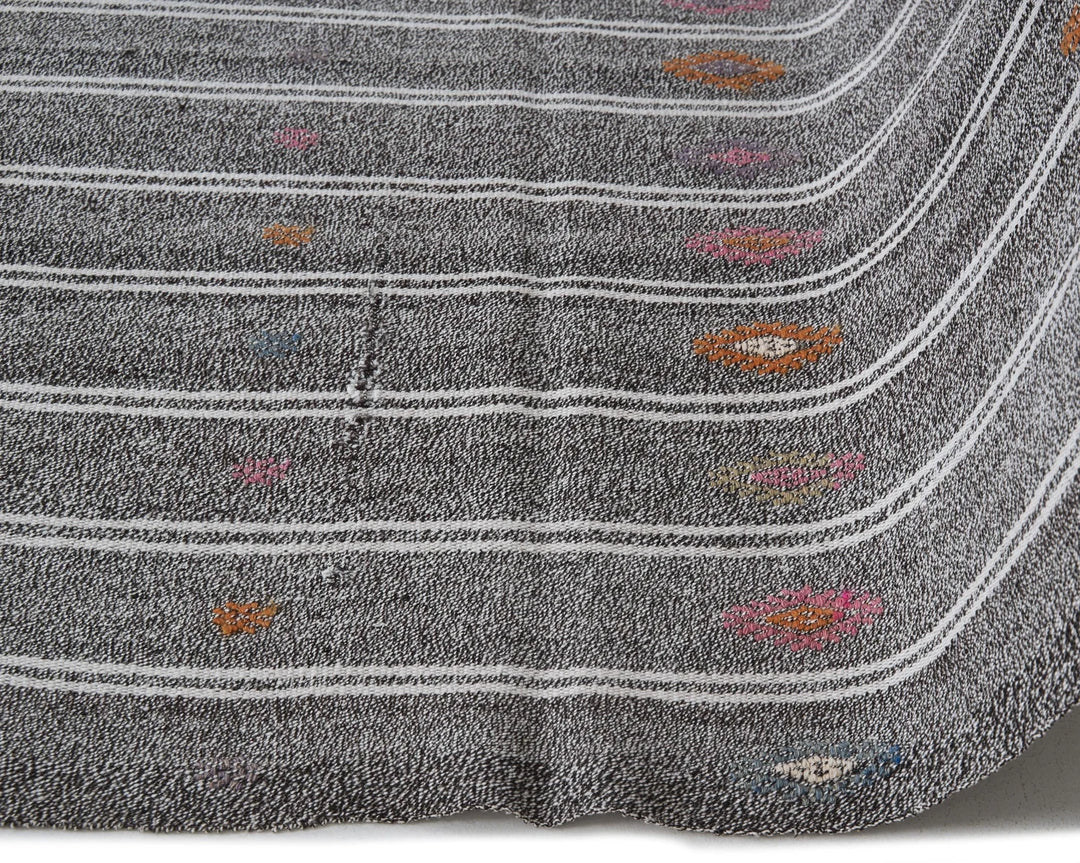 Gray Turkish Kilim Rug 6' 7" x 9' 8" Flat-Weave | No. VR90180