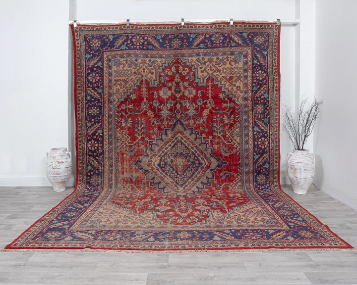 Red Oushak Rug 8' 7" x 11' 2" | No. VR90289