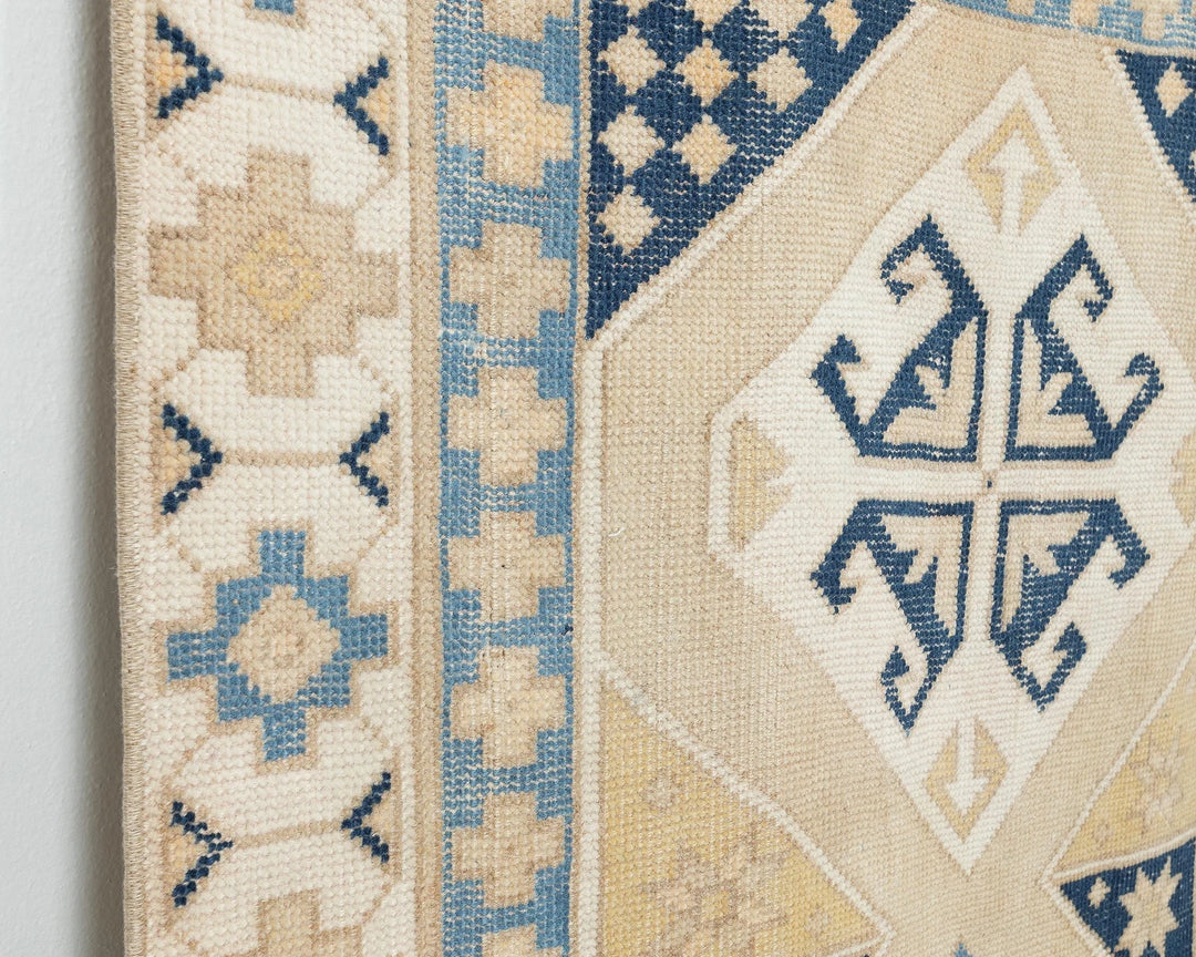 Oushak Rug 3' 3" x 5' 10" | No. VR90308