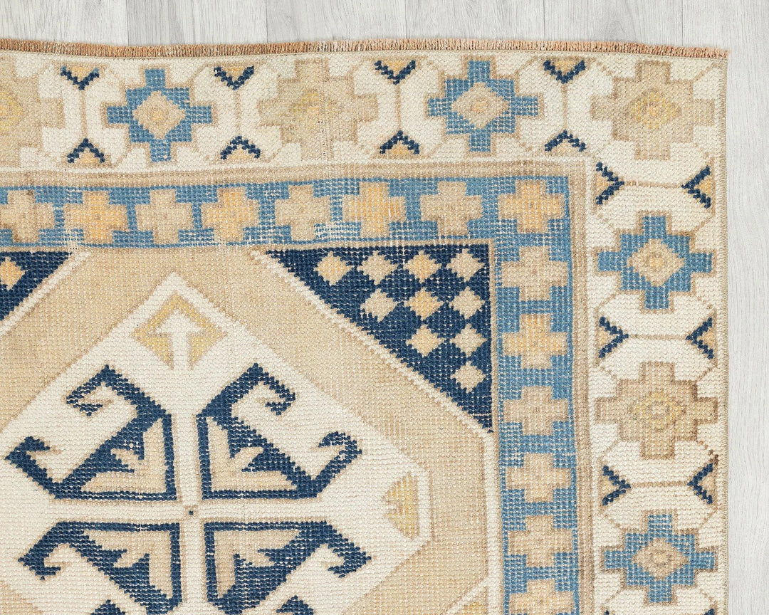 Oushak Rug 3' 3" x 5' 10" | No. VR90308