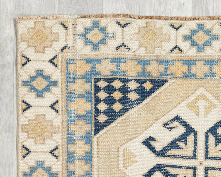 Oushak Rug 3' 3" x 5' 10" | No. VR90308
