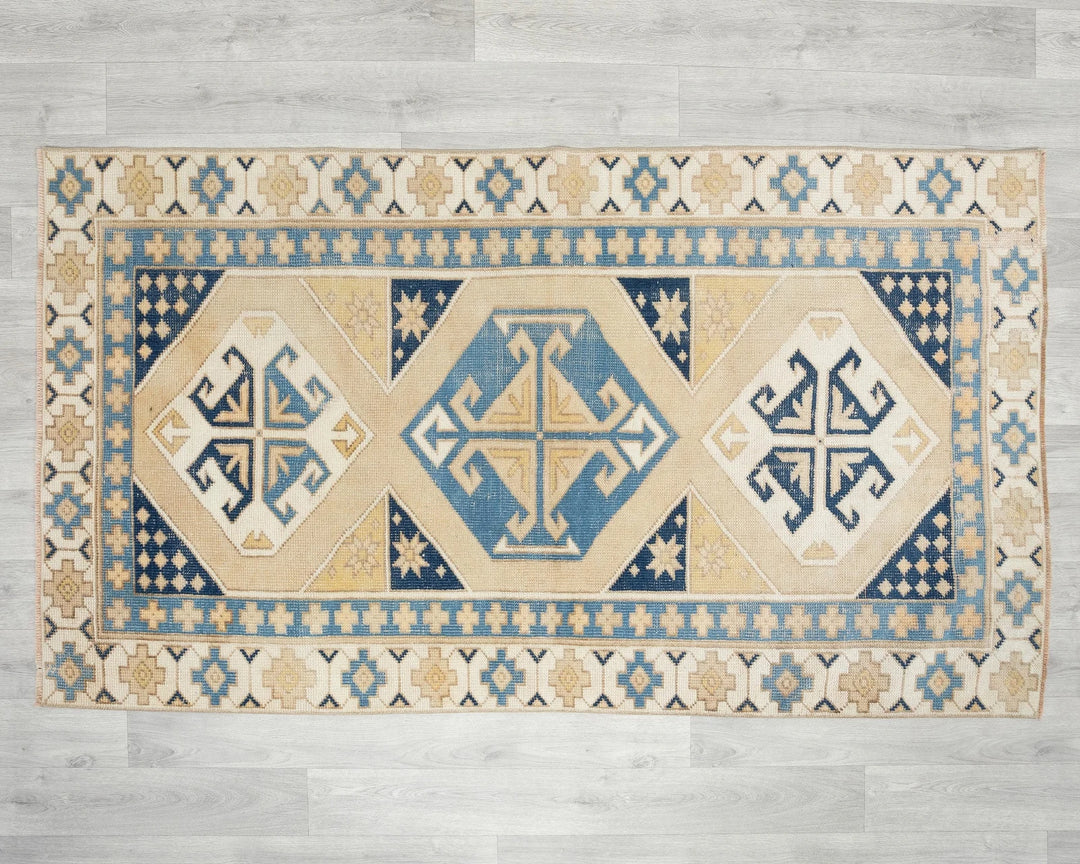 Oushak Rug 3' 3" x 5' 10" | No. VR90308