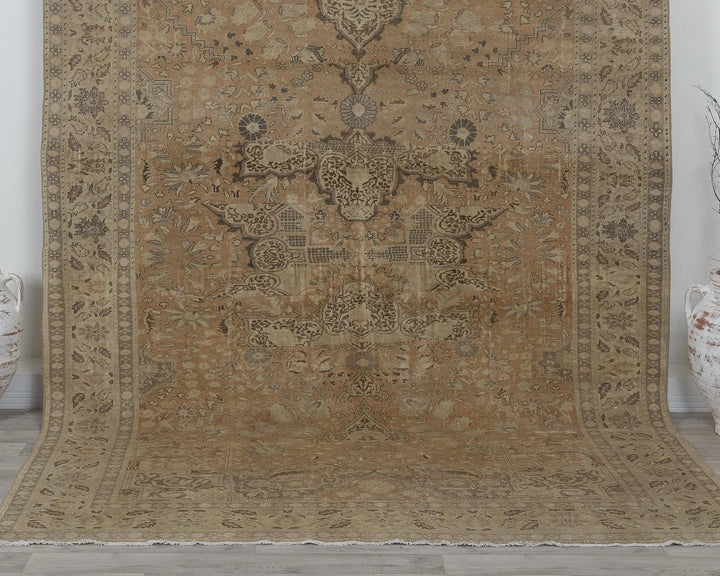 Beige Turkish Oushak Rug 7' x 10' Hand-Knotted detail