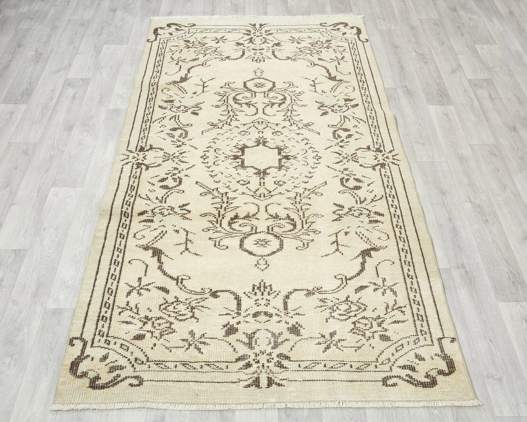 Beige Turkish Oushak Rug 6'9" x 3'8" Hand-Knotted | No. VR90754