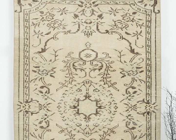Beige Turkish Oushak Rug 6'9" x 3'8" Hand-Knotted | No. VR90754