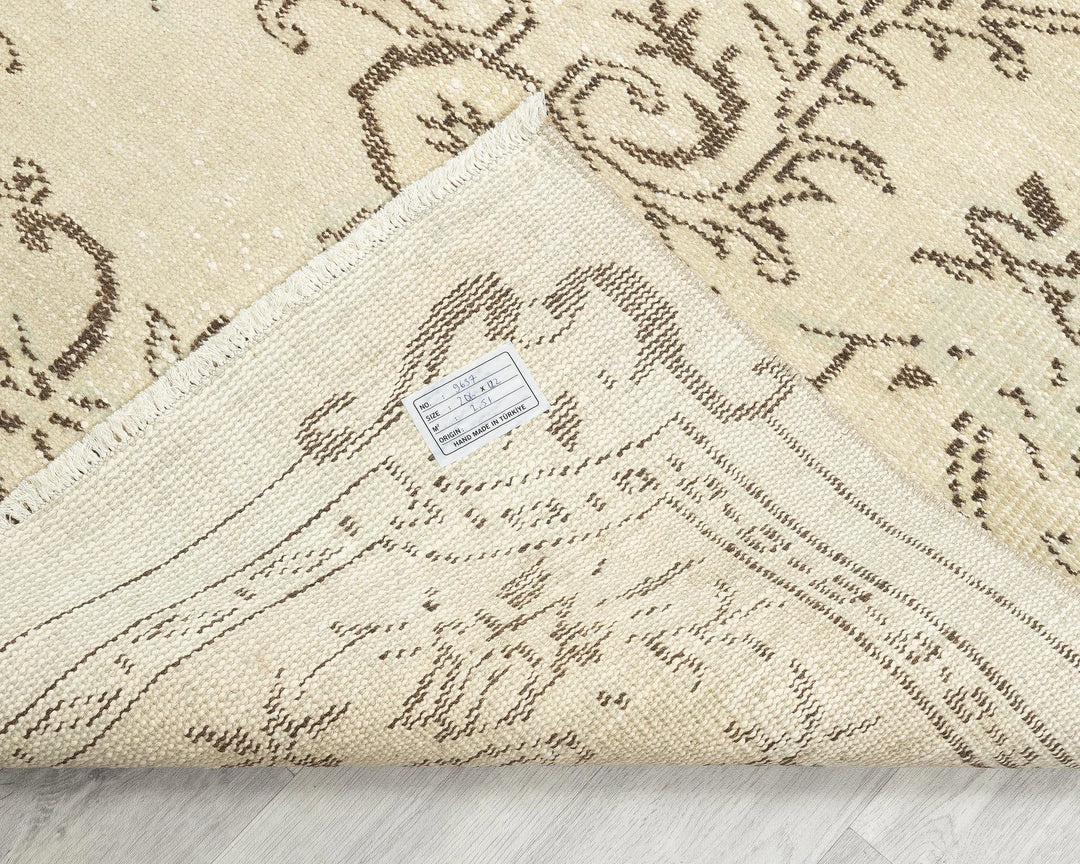 Beige Turkish Oushak Rug 6'9" x 3'8" Hand-Knotted | No. VR90754