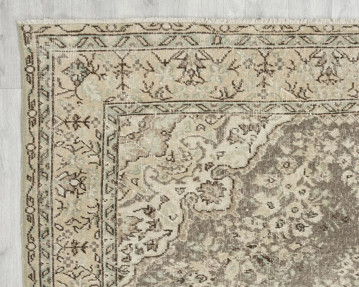 Multicolor Turkish Oushak Rug 6' 11" x 9' 11" Hand-Knotted border