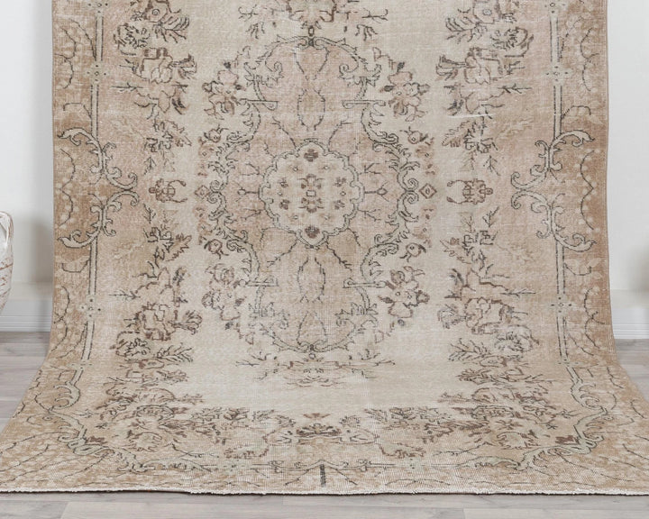 Beige Turkish Oushak Rug 6' 4" x 10' Hand-Knotted | No. VR91281
