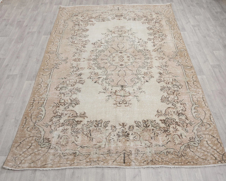 Beige Turkish Oushak Rug 6' 4" x 10' Hand-Knotted | No. VR91281