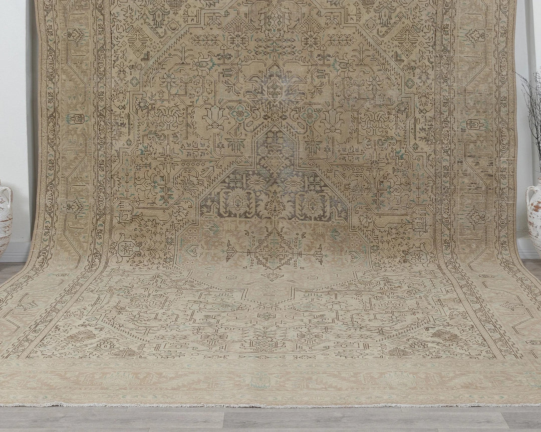 Multicolor Turkish Oushak Rug 9'7" x 12'10" Hand-Knotted detail