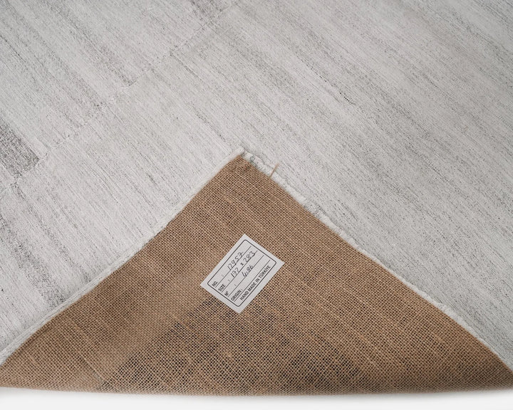 White Turkish Kilim Rug 5' 8" x 9' 3" Flat-Weave | No. VR91351