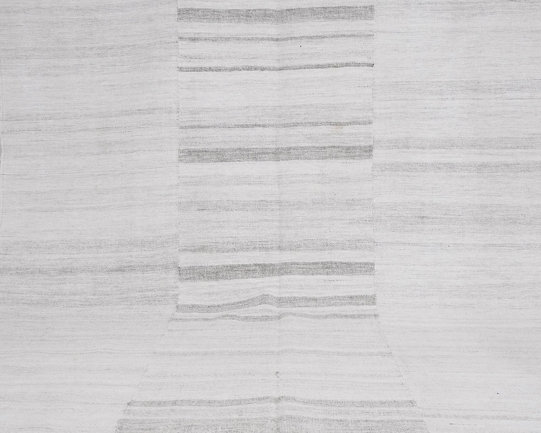 White Turkish Kilim Rug 5' 8" x 9' 3" Flat-Weave | No. VR91351