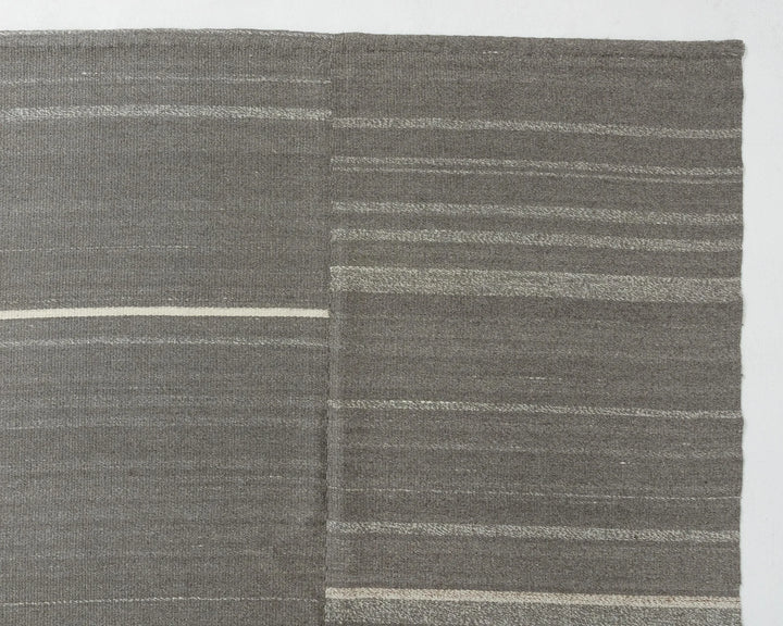 Gray Turkish Kilim Rug 9'5" x 13'2" Flat-Weave | No. VR91887