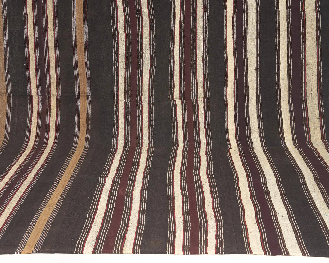Brown Turkish Kilim Rug 6'10" x 11'2" Flat-Weave | No. VR92177