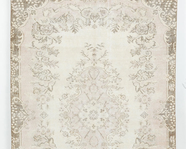 Beige Turkish Oushak Rug 8' 8" x 5' 7" Hand-Knotted | No. VR92296