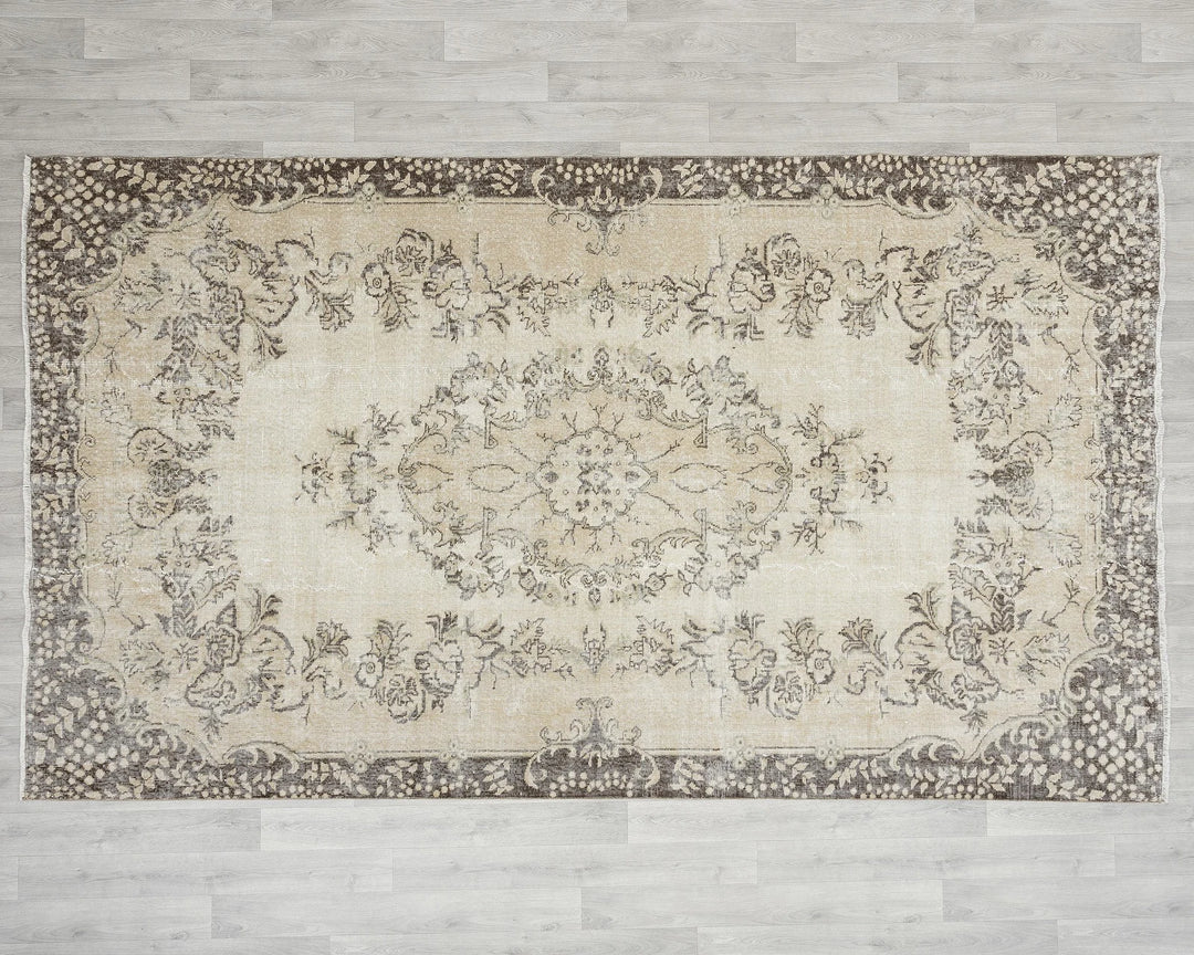Multicolor Turkish Oushak Rug 6'5" x 10'4" Hand-Knotted | No. VR92325