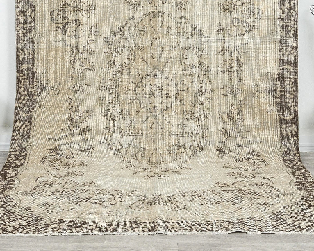 Multicolor Turkish Oushak Rug 6'5" x 10'4" Hand-Knotted | No. VR92325