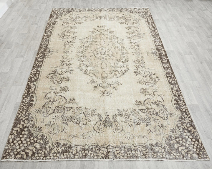 Multicolor Turkish Oushak Rug 6'5" x 10'4" Hand-Knotted | No. VR92325