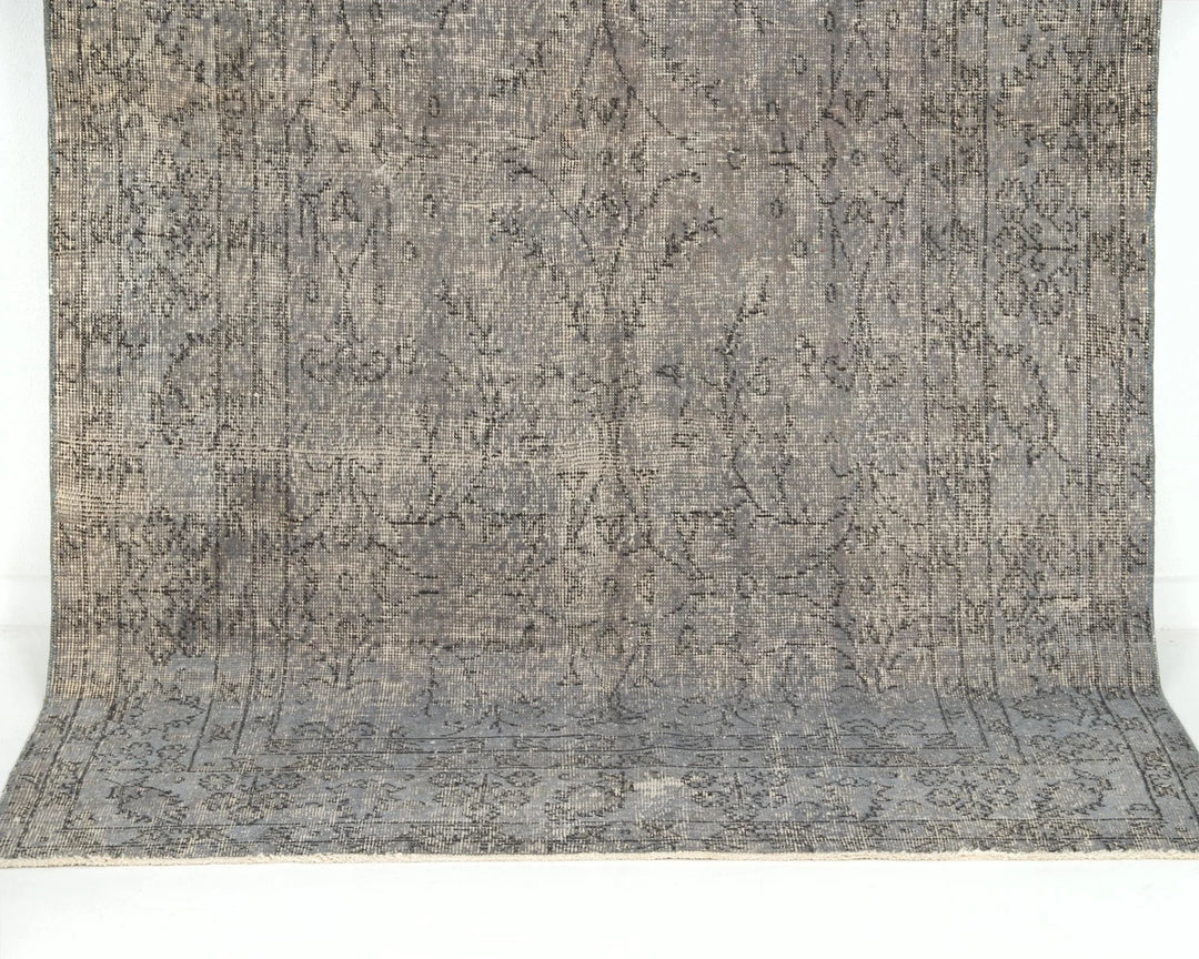 Gray Turkish Oushak Rug 8' 2" x 4' 9" Hand-Knotted | No. VR92342