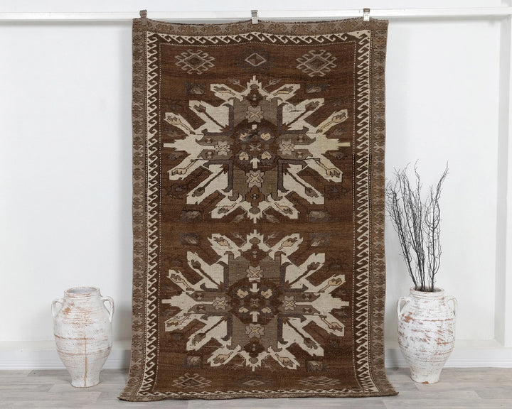 Beige Turkish Oushak Rug 4'10" x 7'9" Hand-Knotted | No. VR92435