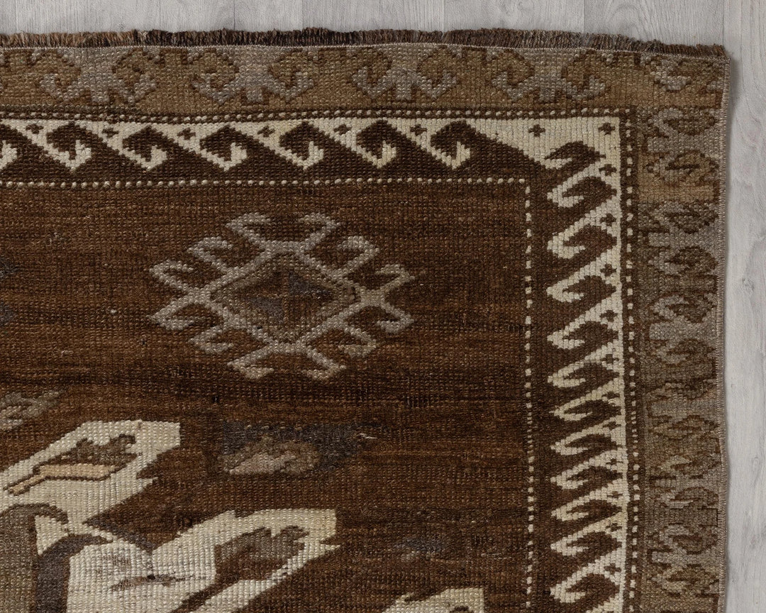Beige Turkish Oushak Rug 4'10" x 7'9" Hand-Knotted | No. VR92435