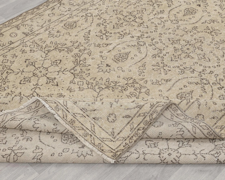 Beige Turkish Oushak Rug 6' 3" x 10' Hand-Knotted | No. VR92677