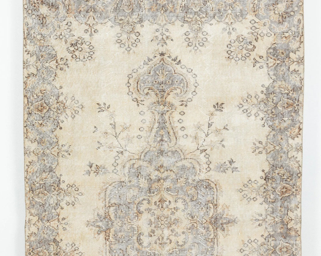 Beige Turkish Oushak Rug 8' 2" x 4' 11" Hand-Knotted | No. VR92834