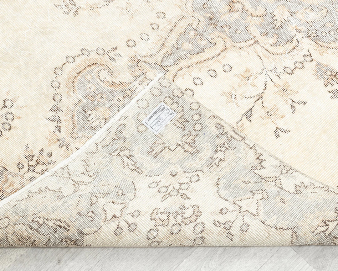 Beige Turkish Oushak Rug 8' 2" x 4' 11" Hand-Knotted | No. VR92834