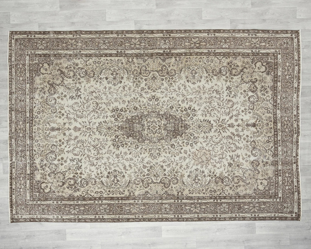 Beige Oushak Rug 6' 11" x 10' | No. VR93295