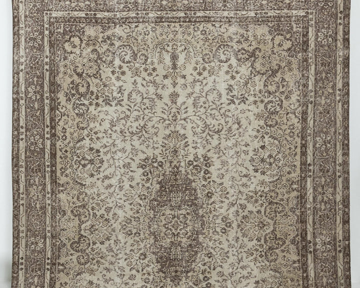 Beige Oushak Rug 6' 11" x 10' | No. VR93295
