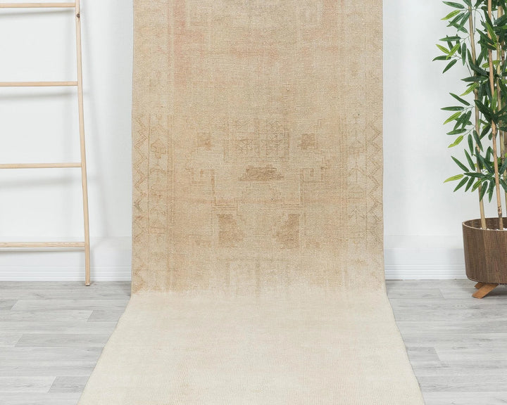 Beige Turkish Oushak Rug 3' 1" x 11' 6" Hand-Knotted | No. VR93347
