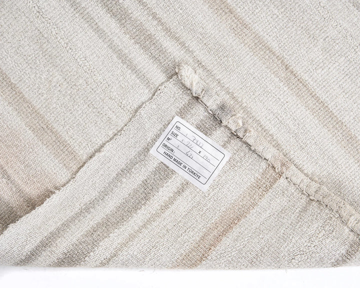 White Kilim Rug 6' 3" x 7' 3" | No. VR93685