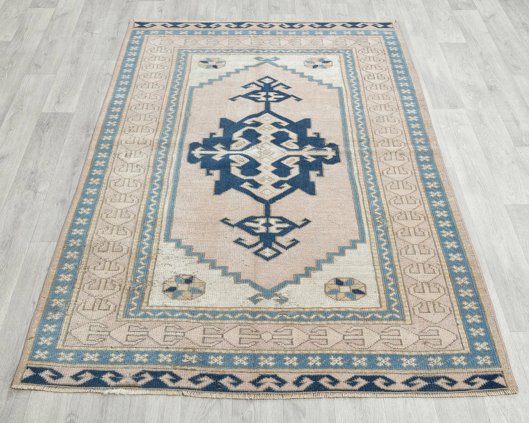 Beige Turkish Oushak Rug 4' 1" x 6' 1" Hand-Knotted | No. VR93814