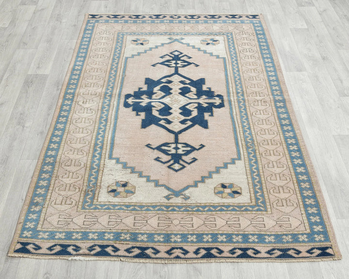 Beige Turkish Oushak Rug 4' 1" x 6' 1" Hand-Knotted | No. VR93814
