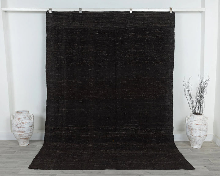 Brown Kilim Rug 6' 7" x 9' 2" | No. VR93904