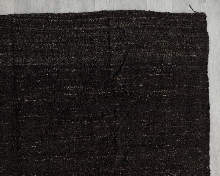 Brown Kilim Rug 6' 7" x 9' 2" | No. VR93904